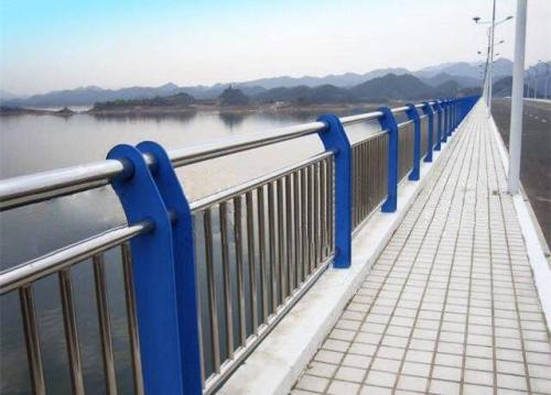 德州碳素鋼複合管護欄 德州碳素鋼複合管護欄